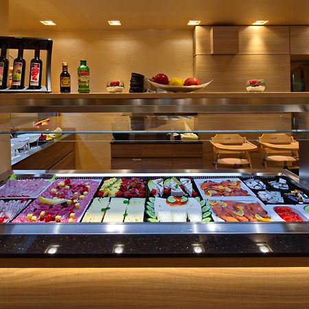 Best Western Plus, Bathurst Hotel & Suites Eksteriør bilde
