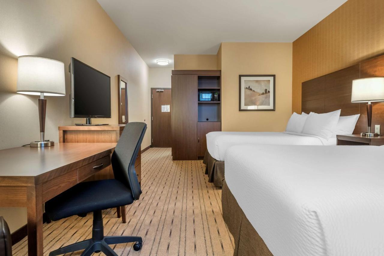 Best Western Plus, Bathurst Hotel & Suites Eksteriør bilde