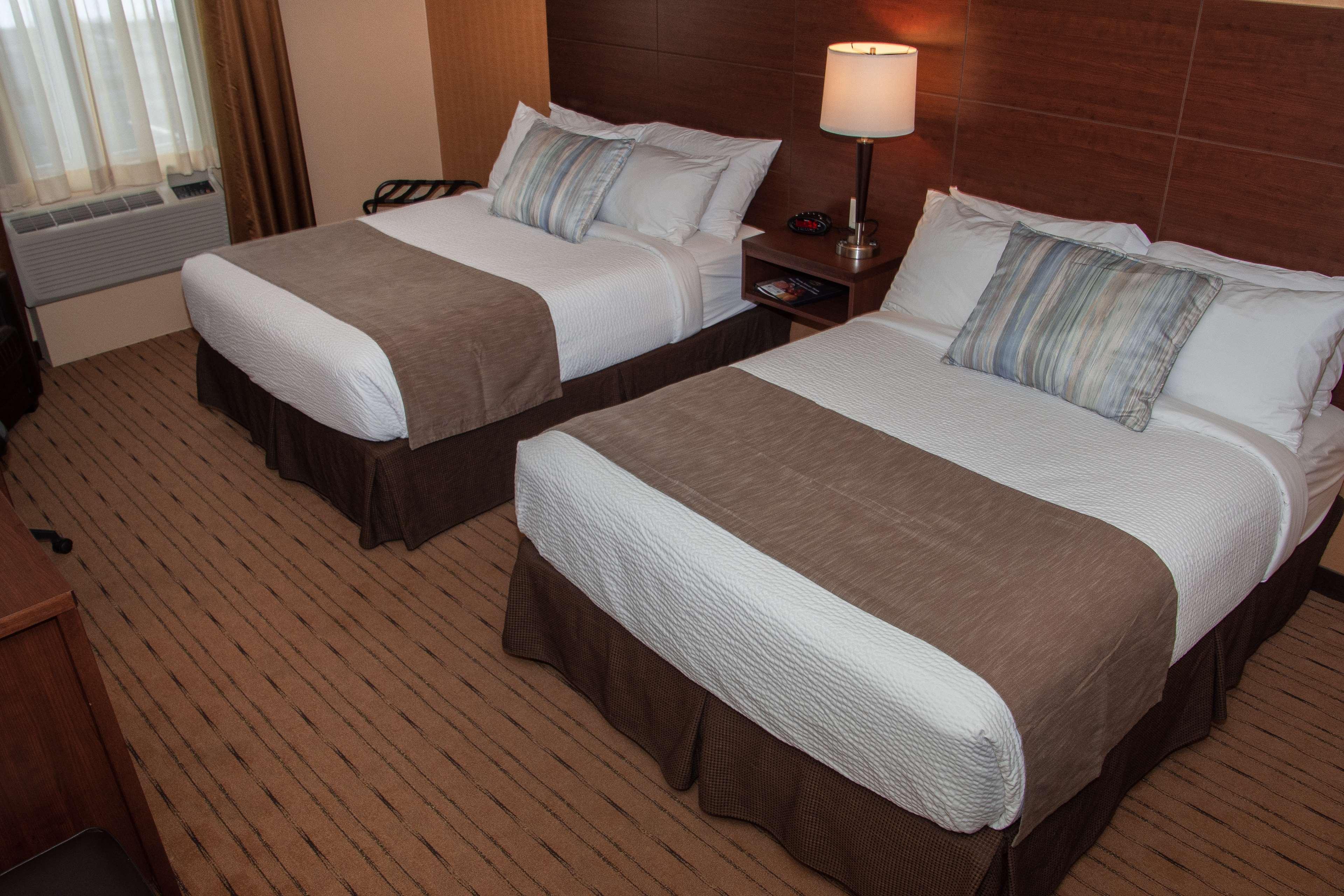 Best Western Plus, Bathurst Hotel & Suites Eksteriør bilde