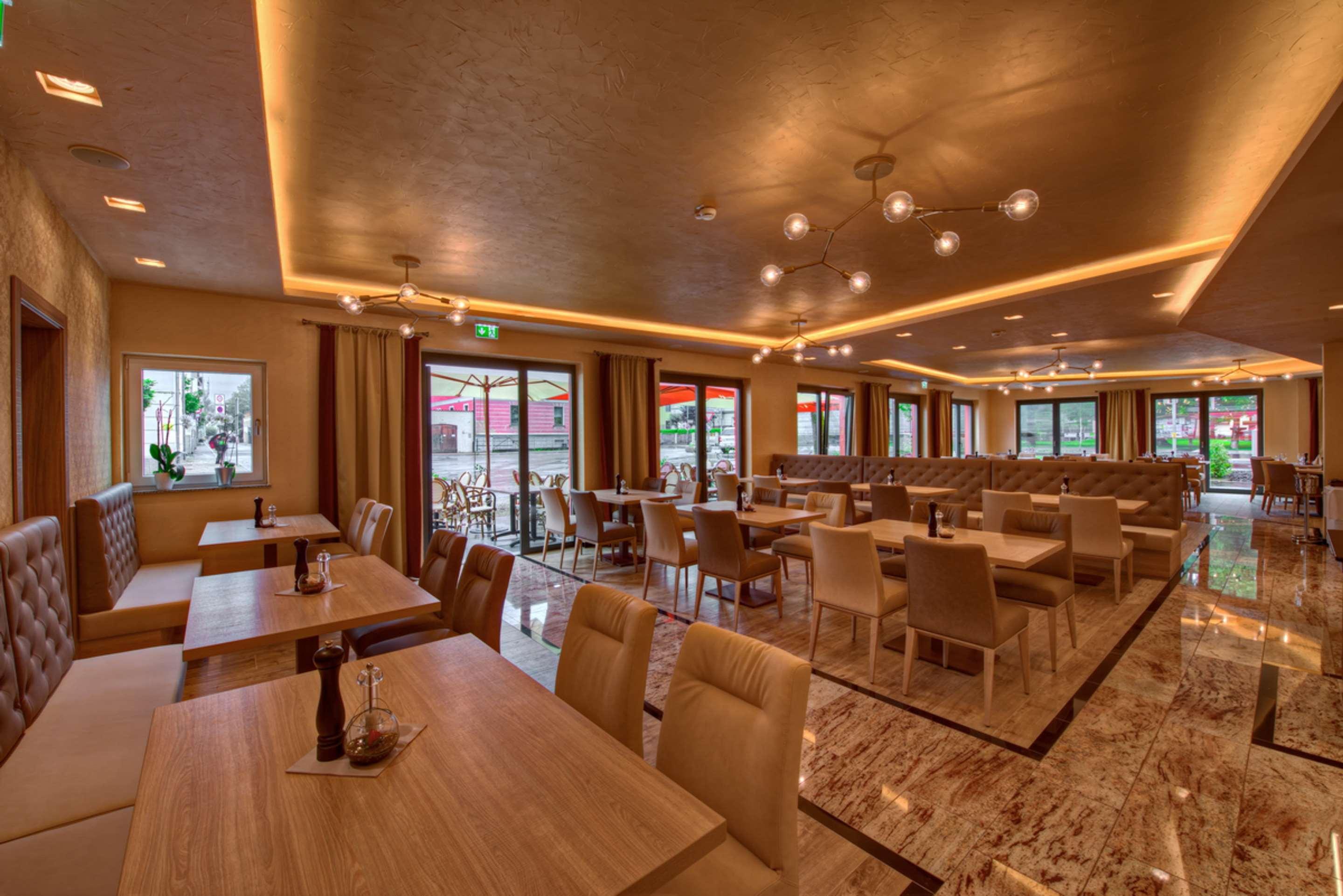 Best Western Plus, Bathurst Hotel & Suites Eksteriør bilde