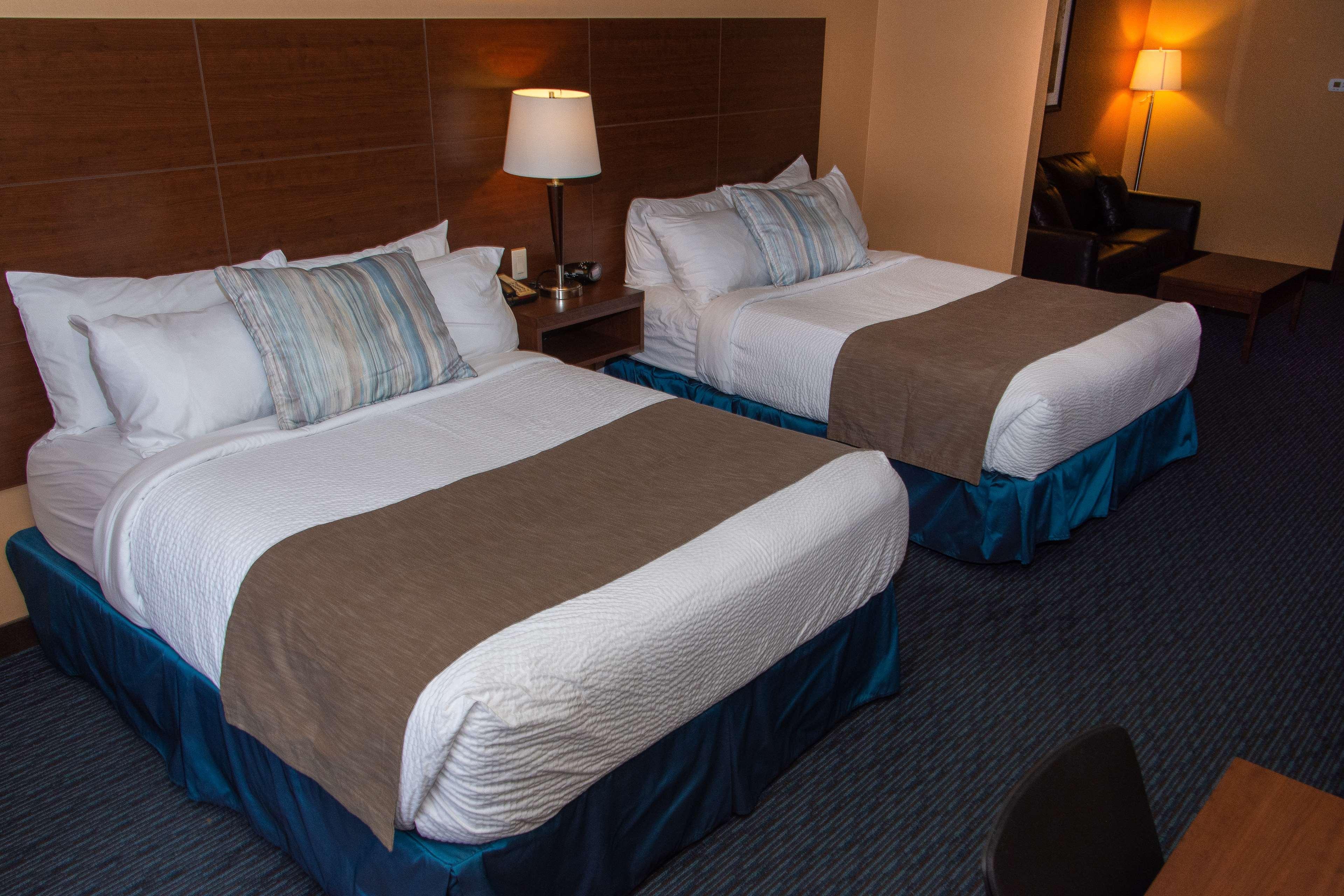 Best Western Plus, Bathurst Hotel & Suites Eksteriør bilde