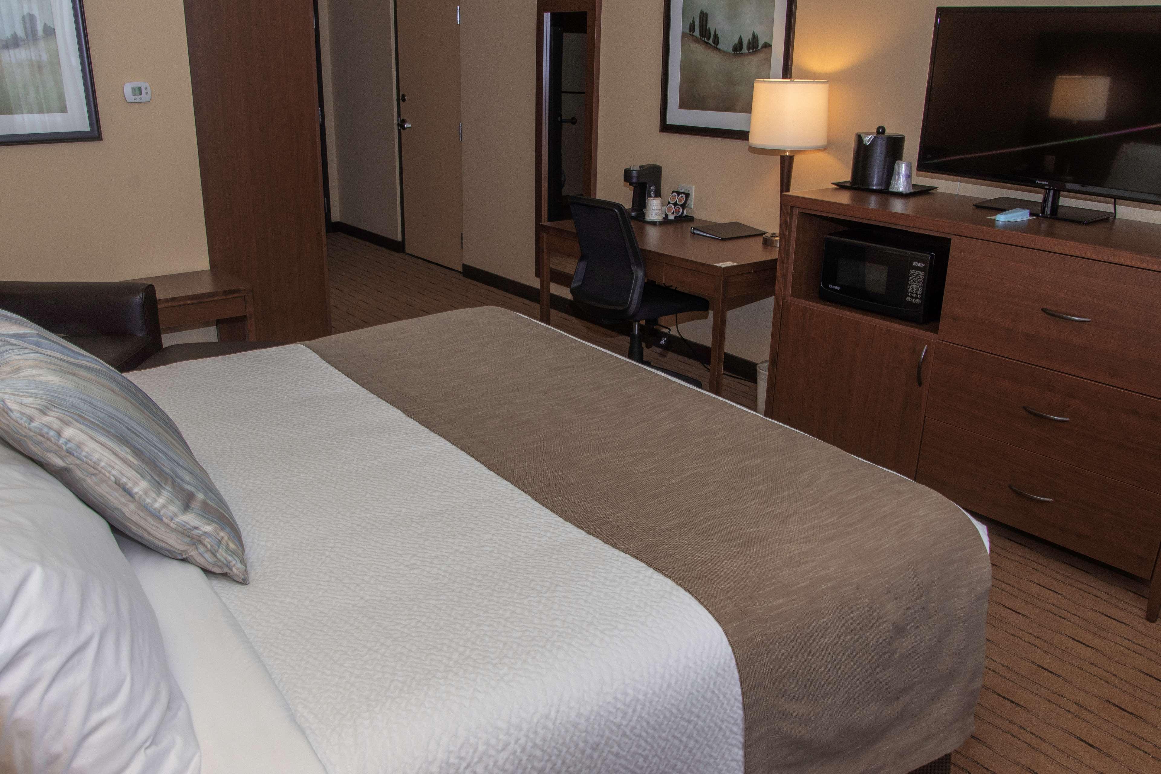 Best Western Plus, Bathurst Hotel & Suites Eksteriør bilde